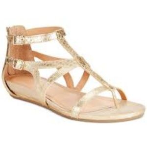 NEW IN BOX KENNETH COLE GOLD SANDALS SIZE 8